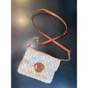 Michael Kors Crossbody Purse